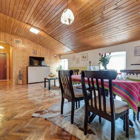 D&L Apartment In Center بولا المظهر الخارجي الصورة